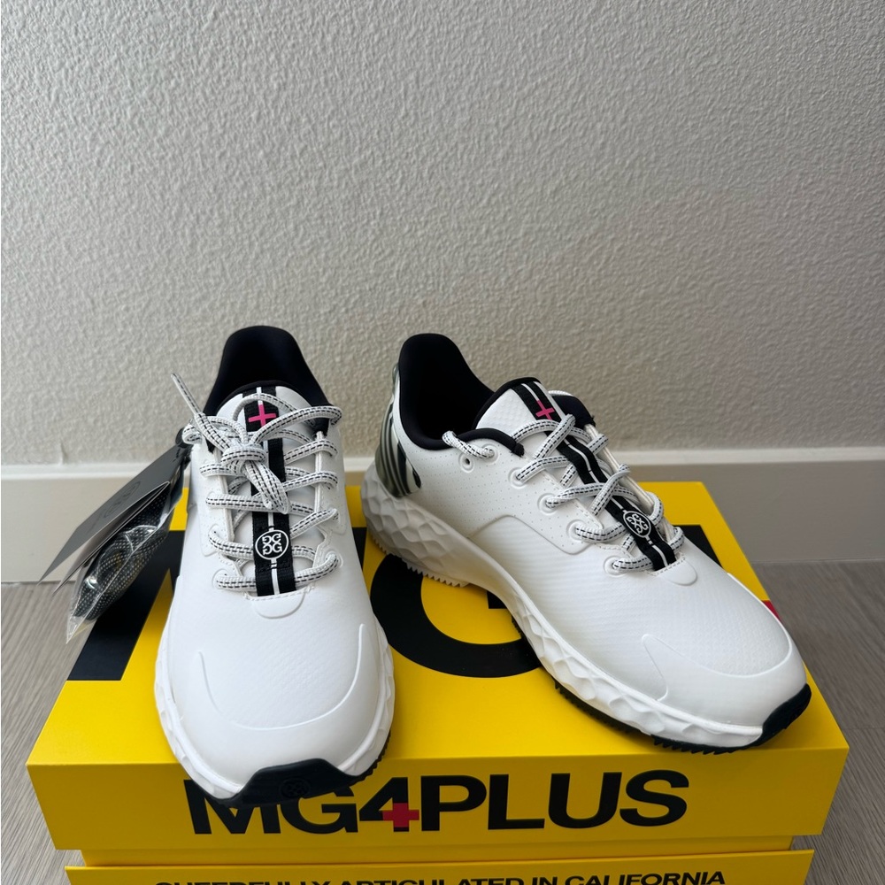 Women Golf Shoes - Picture 2 of 6